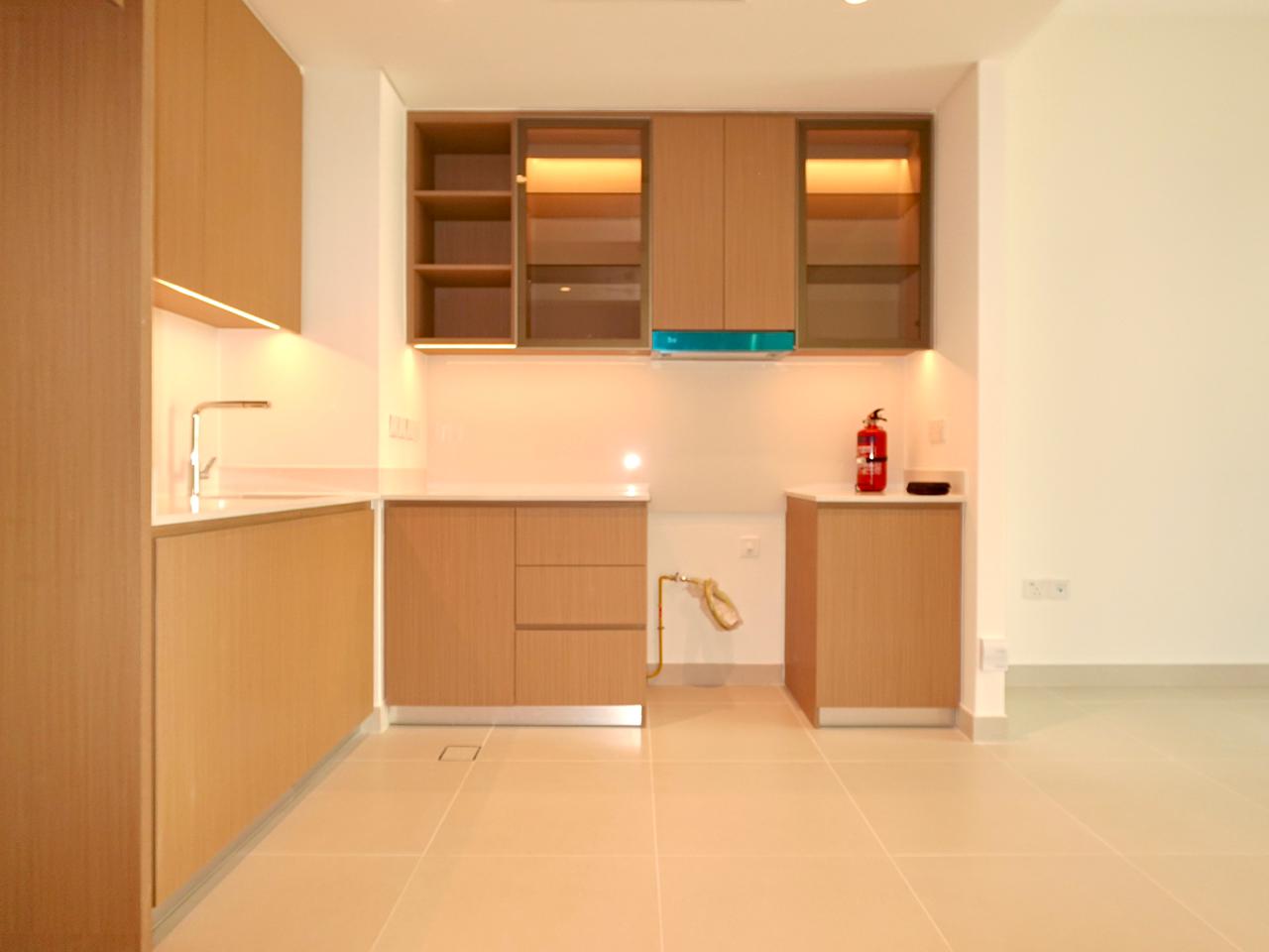 Modern Creek Beach Community: photo 7